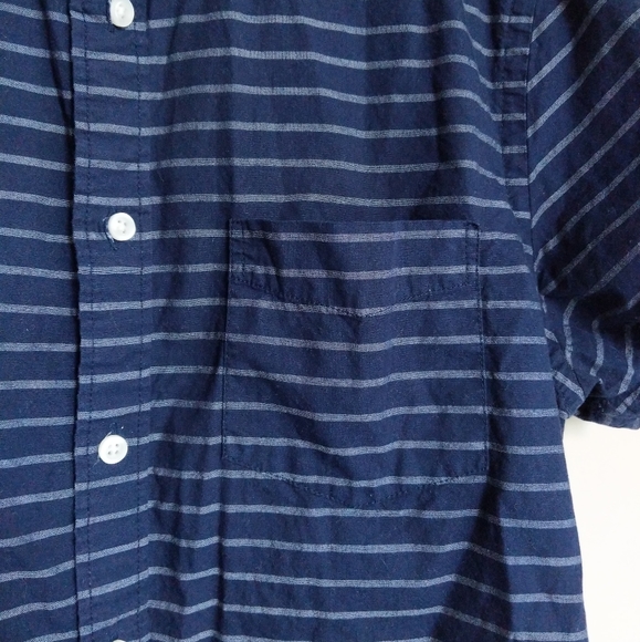 $5 NEW YEAR SALE Men's Small Medium Gap Oxford Button Up, Teen Boy - Picture 2 of 7